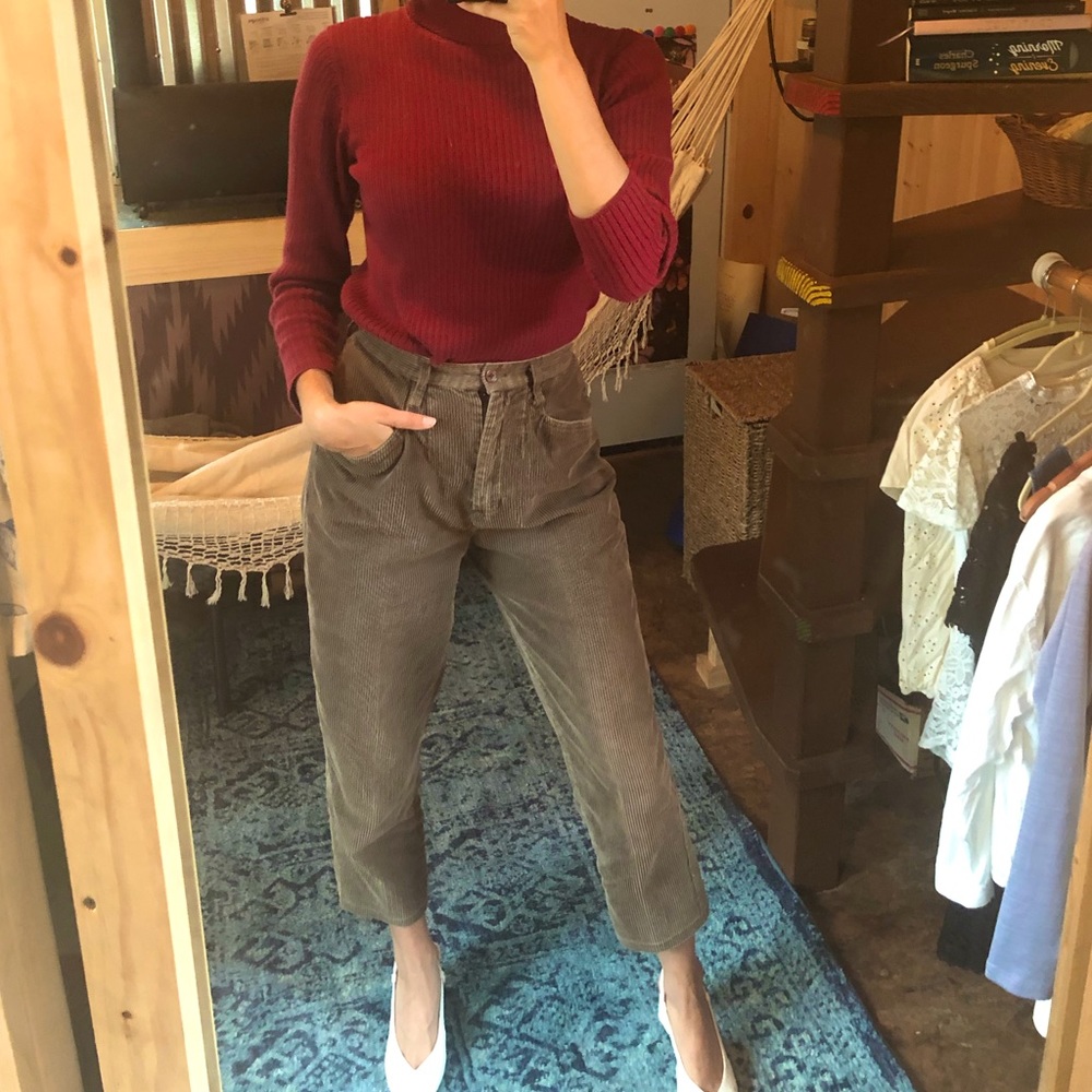 Egyptian Cotton Corduroy Cropped Pants. Size 2-4